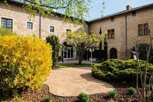 Гостиница Demeures & Châteaux l'Abbaye Caladoise