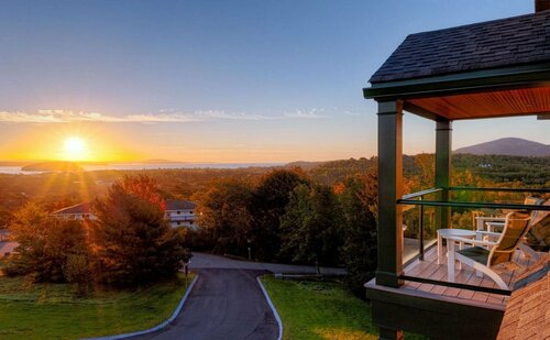 Внешний вид отеля Hampton by Hilton Bar Harbor в Бар-Харборе, фото 5