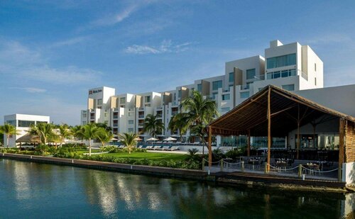 Гостиница Real Inn Cancun в Канкуне