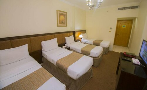 Гостиница Anwar Al-Zahra Hotel в Медине