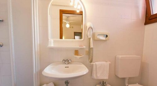 Гостиница Hotel Desiree в Линьяно-Саббьядоро