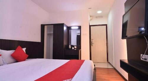 Гостиница Oyo 43960 Laksamana Executive & Boutique Hotel в Тавау