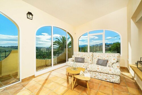 Гостиница Villa B& xE9; rdica в Бениссе