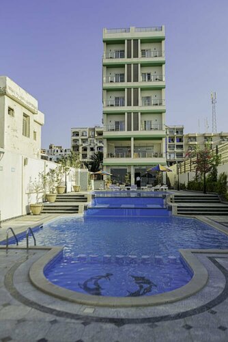 Tiba Rose Plaza