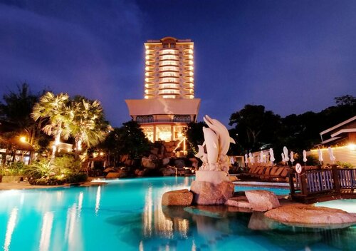 Гостиница Long Beach Garden Hotel & Pavilions в Паттайе