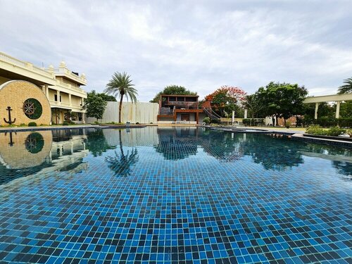 Отель Sathyam Grand Resort