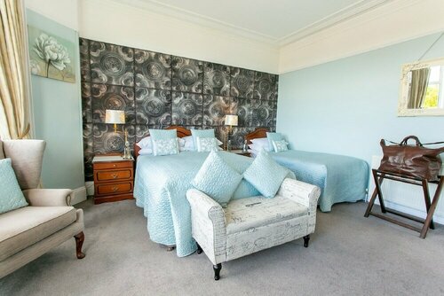 Гостиница Shelleven Guest House в Бангоре