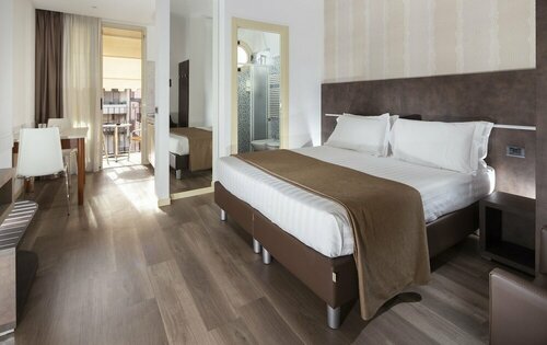 Гостиница Residence Queen в Римини