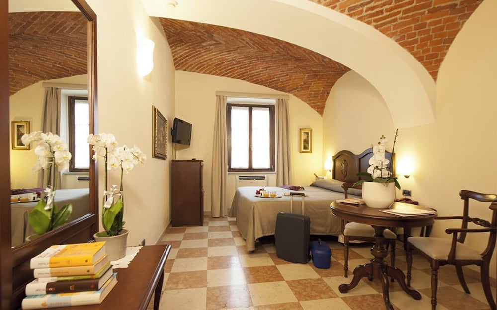 Фото Albergo dell'Agenzia