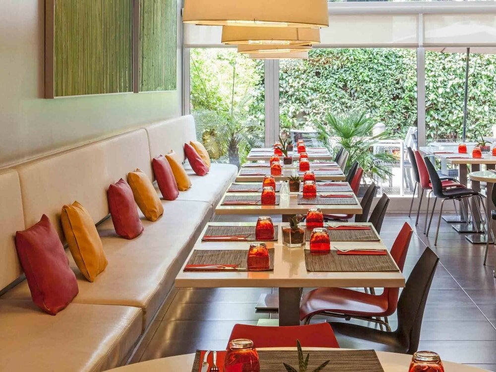 Фото Ibis Barcelona Cornella