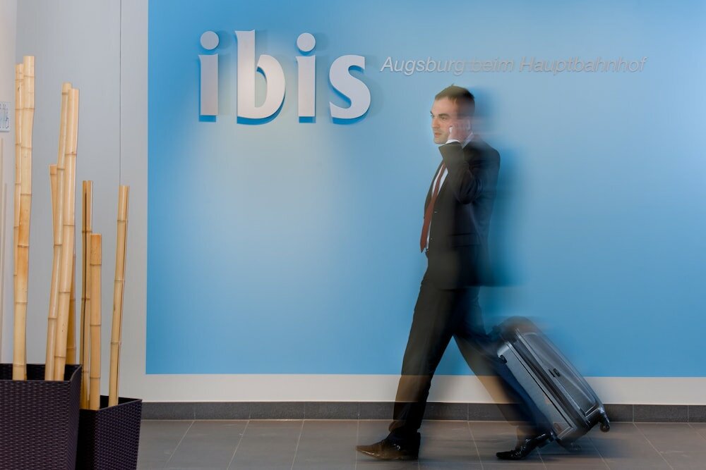 Фото Ibis Augsburg Hauptbahnhof