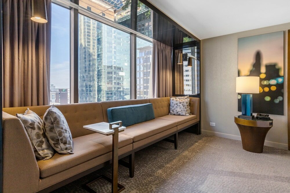 Фото Omni Charlotte Hotel