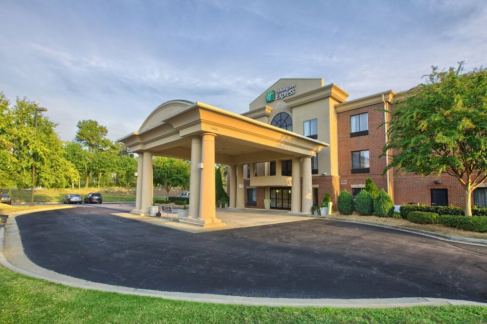 Фото Holiday Inn Express & Suites Raleigh North - Wake Forest, an Ihg Hotel