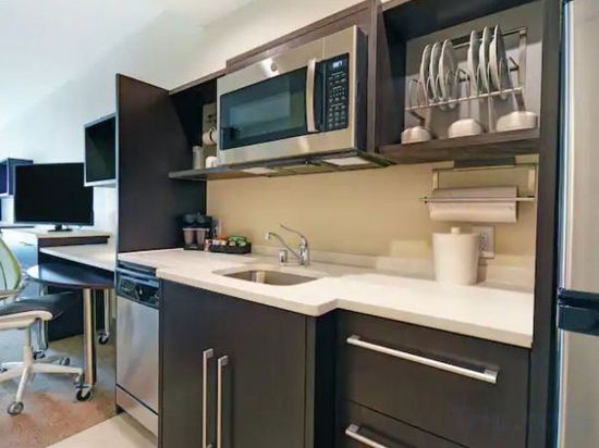 Фото Hampton Inn Beloit