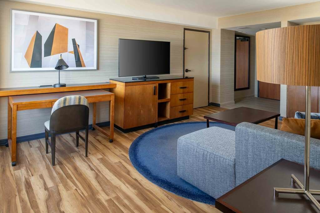Фото Doubletree Hotel San Francisco Airport