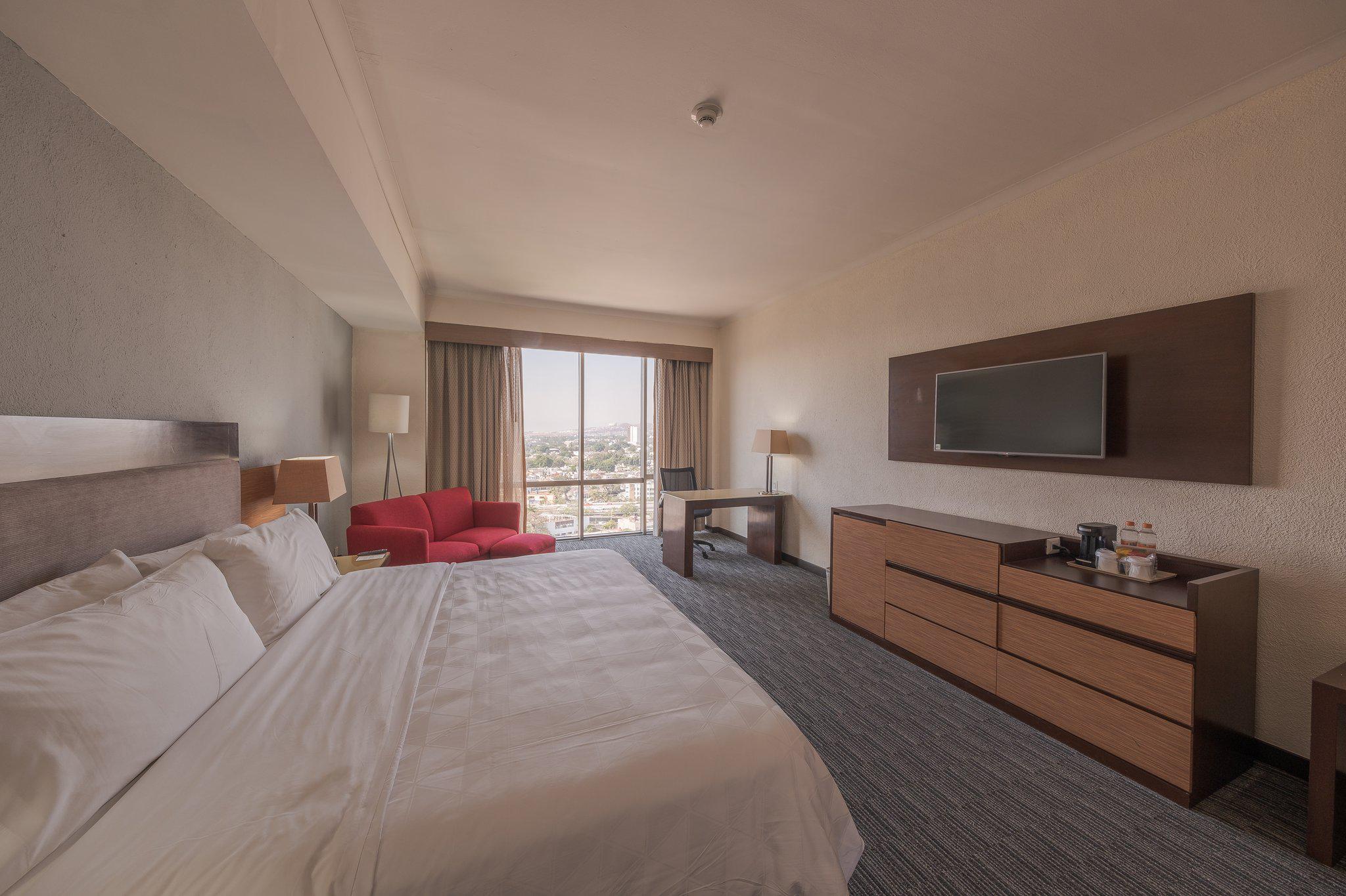 Фото Holiday Inn Guadalajara Select
