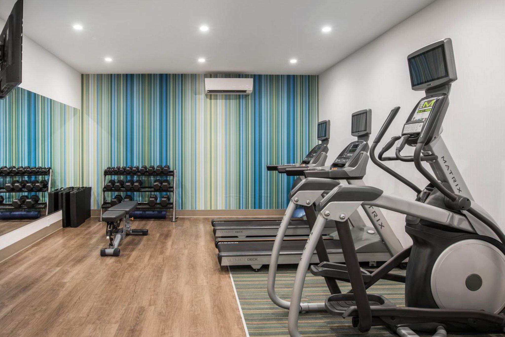 Фото Holiday Inn Express Hotel & Suites Chicago - Libertyville, an Ihg Hotel