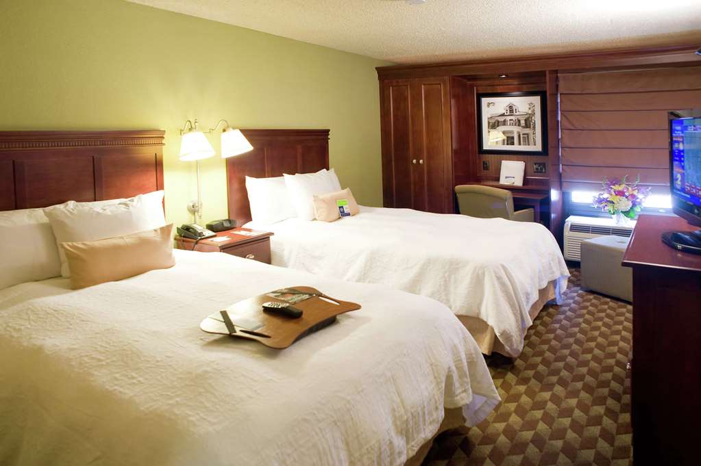 Фото Hampton Inn Baton Rouge - I-10 & College Dr