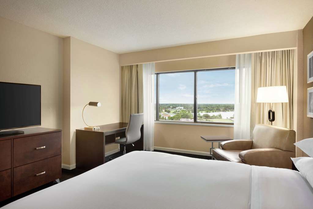 Фото Doubletree by Hilton Orlando Downtown