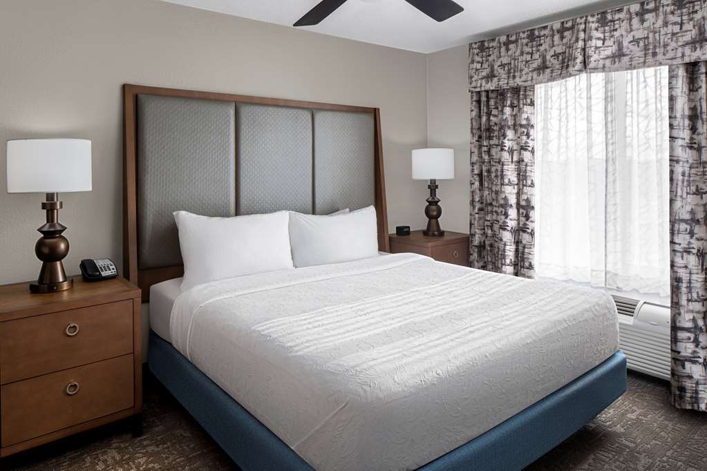 Фото Homewood Suites by Hilton Orland Park