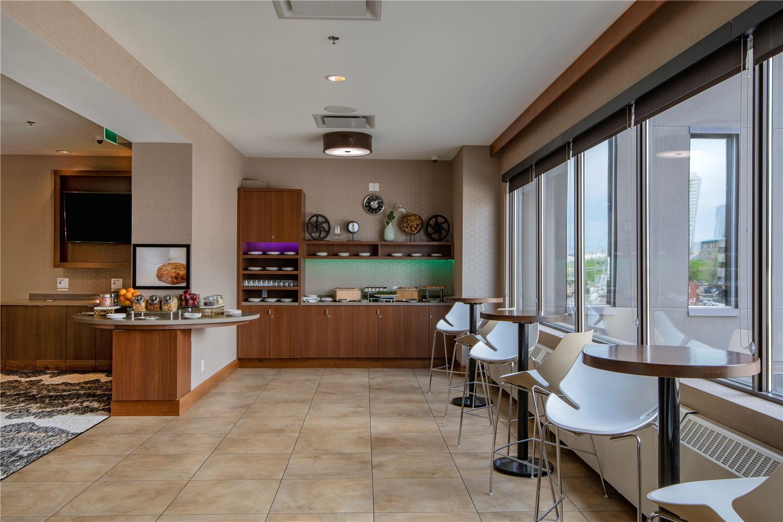 Фото DoubleTree by Hilton Hotel & Conference Centre Regina