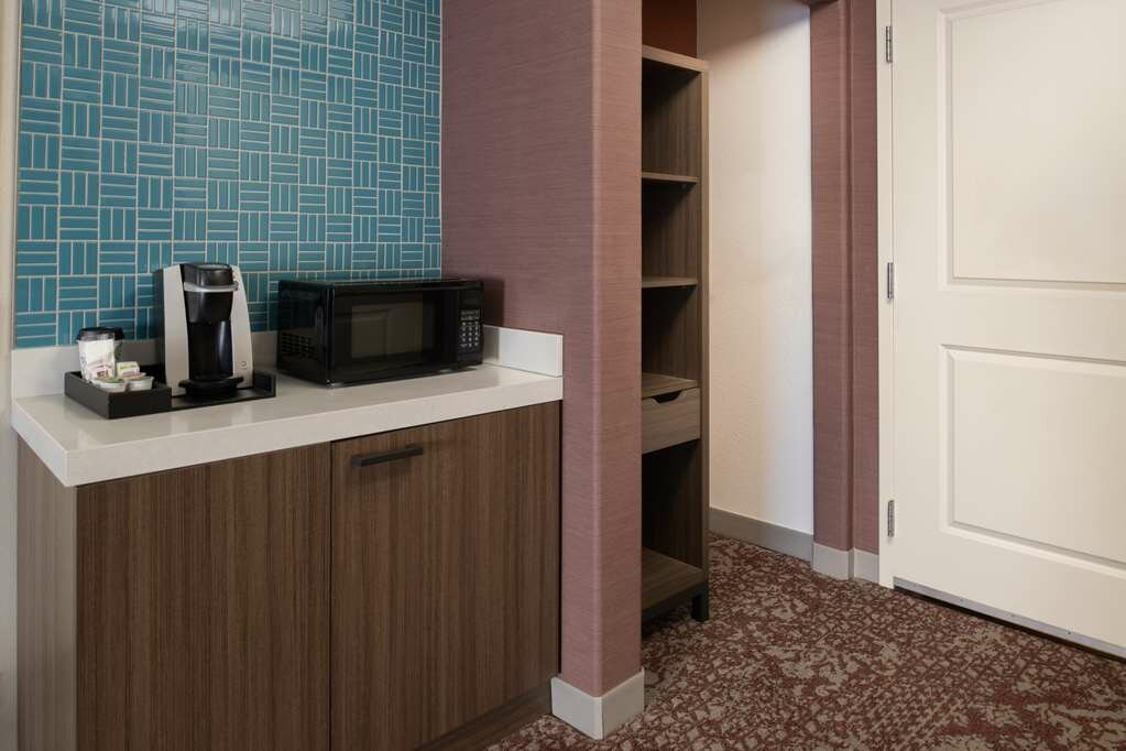 Фото Hilton Garden Inn Fontana