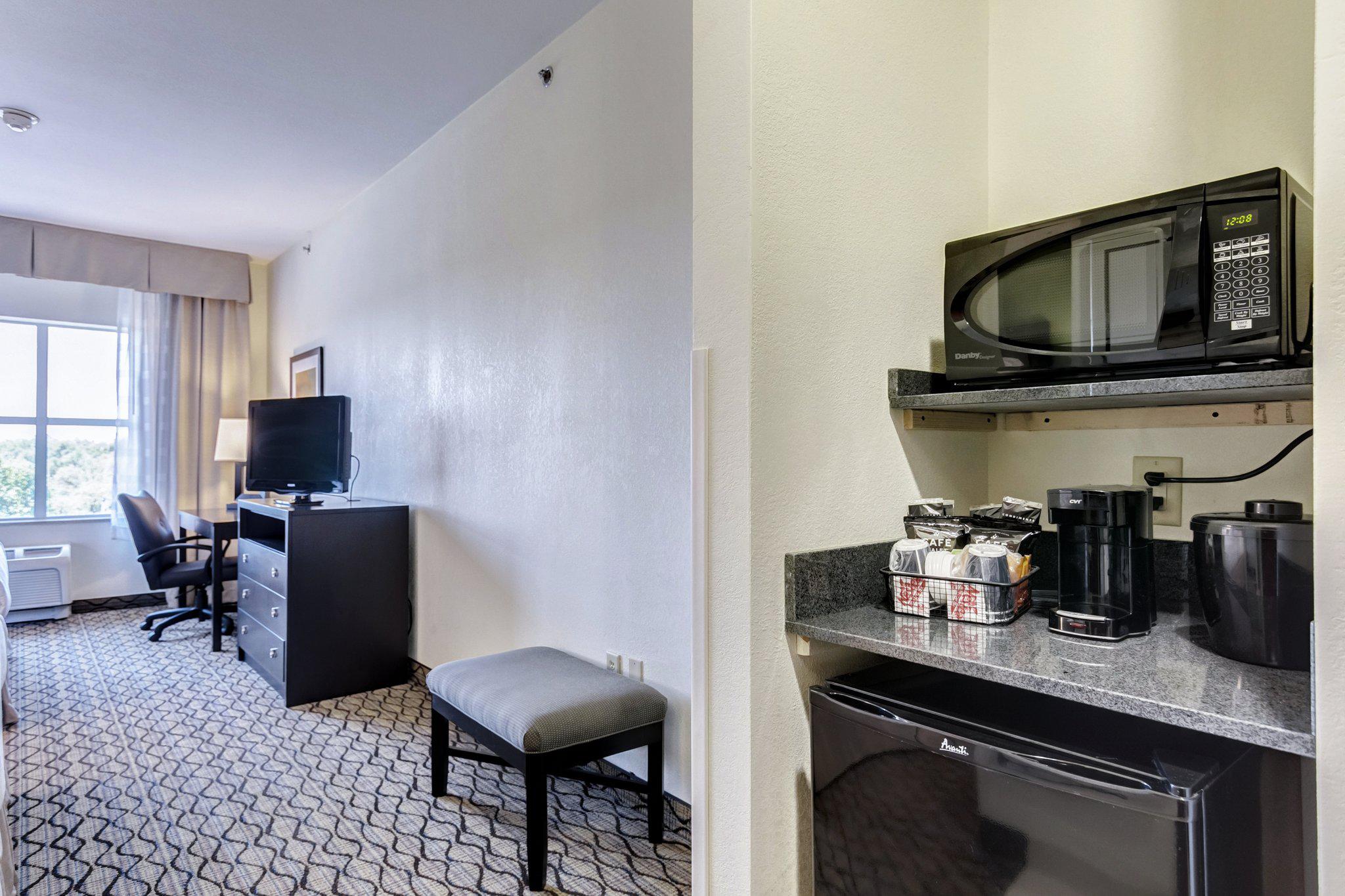 Фото Holiday Inn Poplar Bluff by Ihg