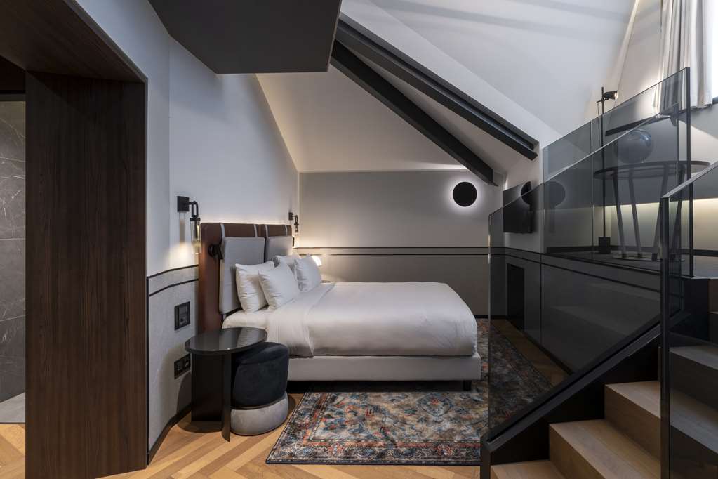 Фото Palazzo Touring Club Milan, A Radisson Collection Hotel