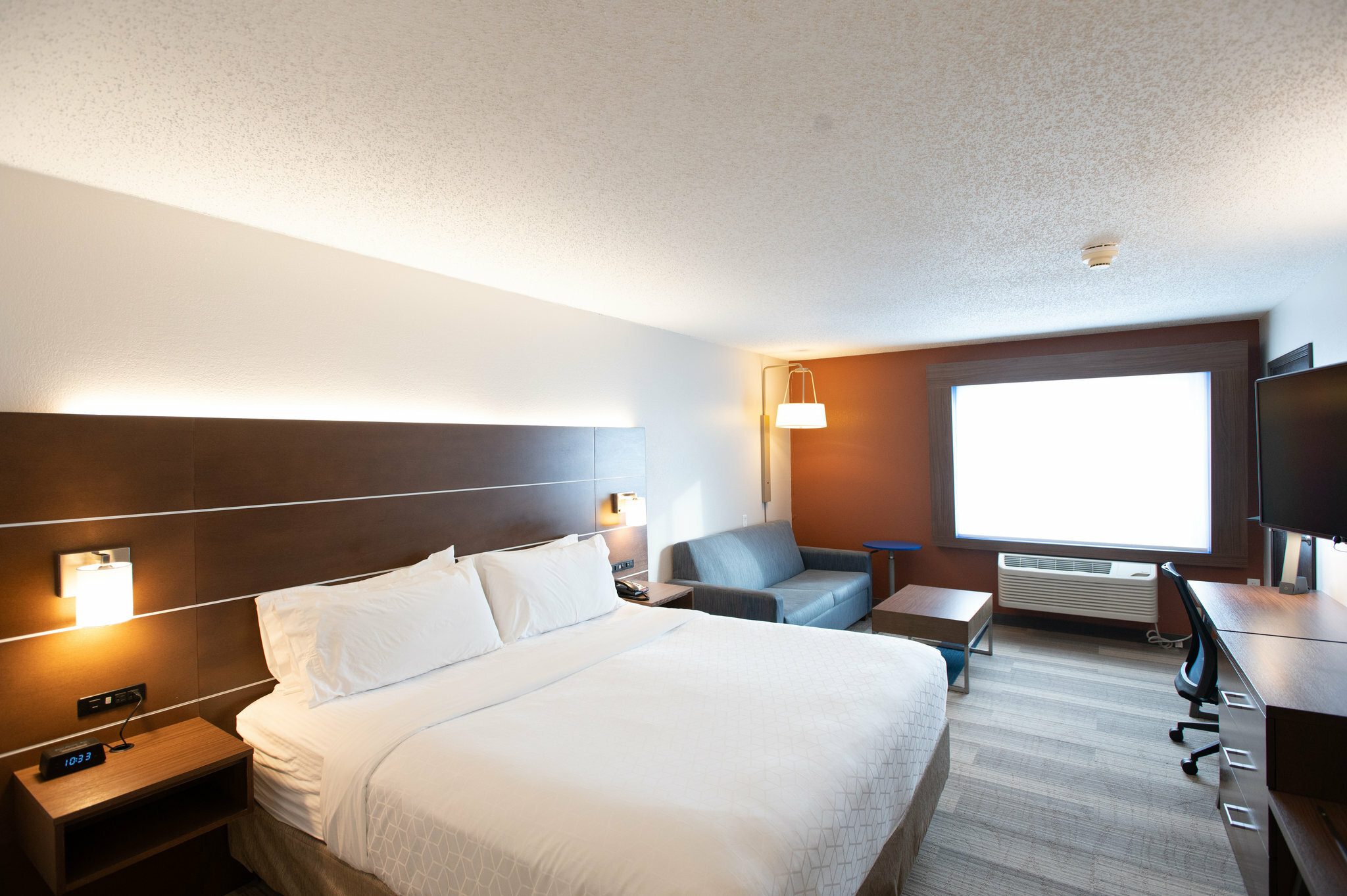 Фото Holiday Inn Express Houghton-Keweenaw, an Ihg Hotel