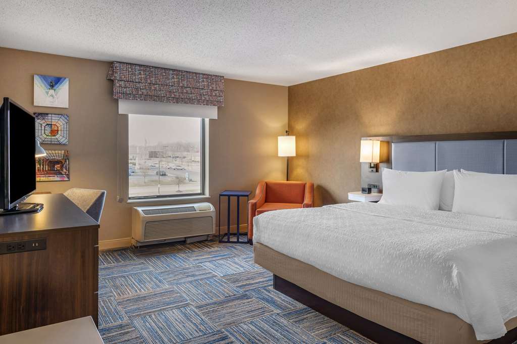 Фото Hampton Inn Greenfield