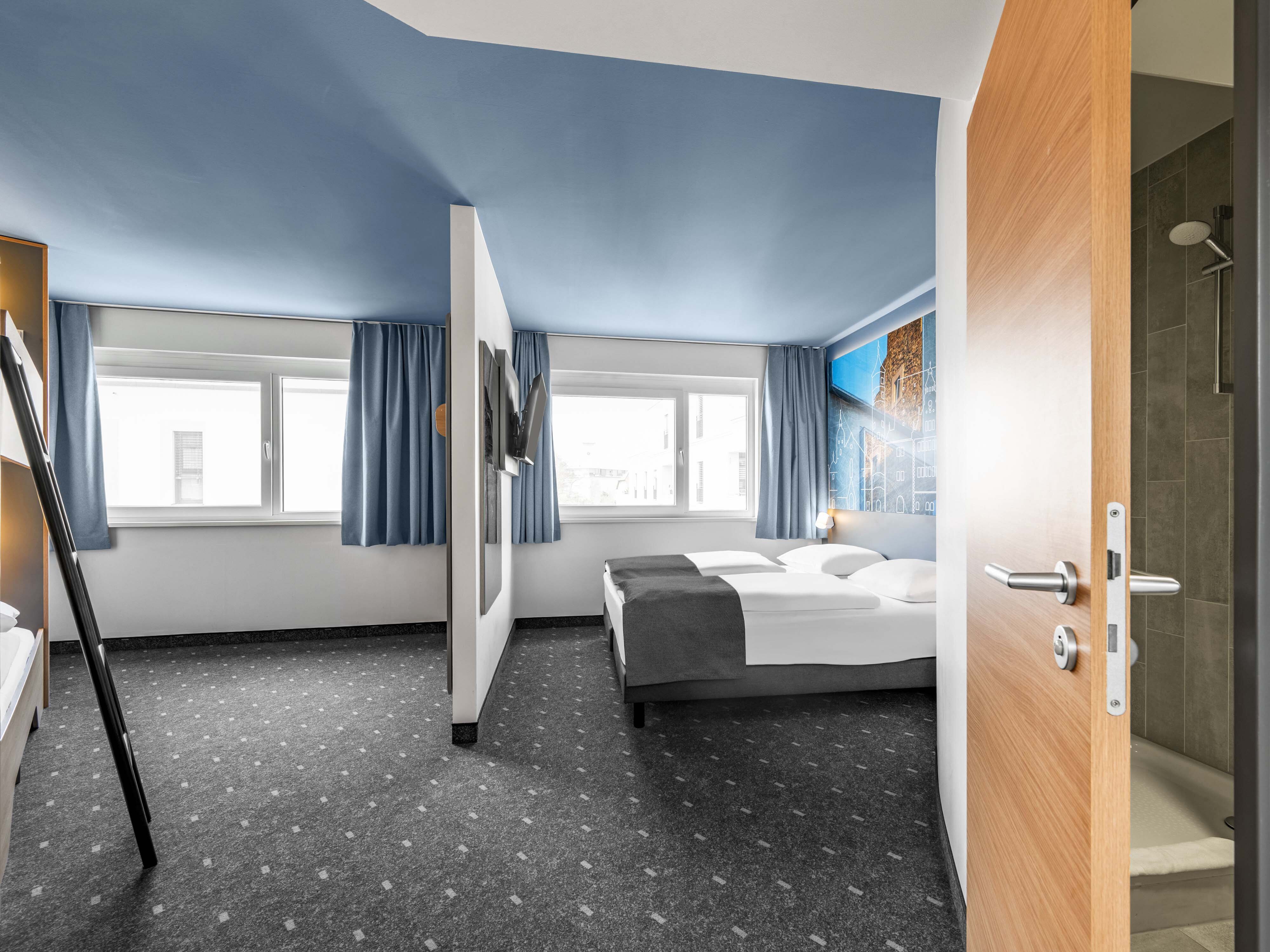 Фото B&b Hotel Schweinfurt-City