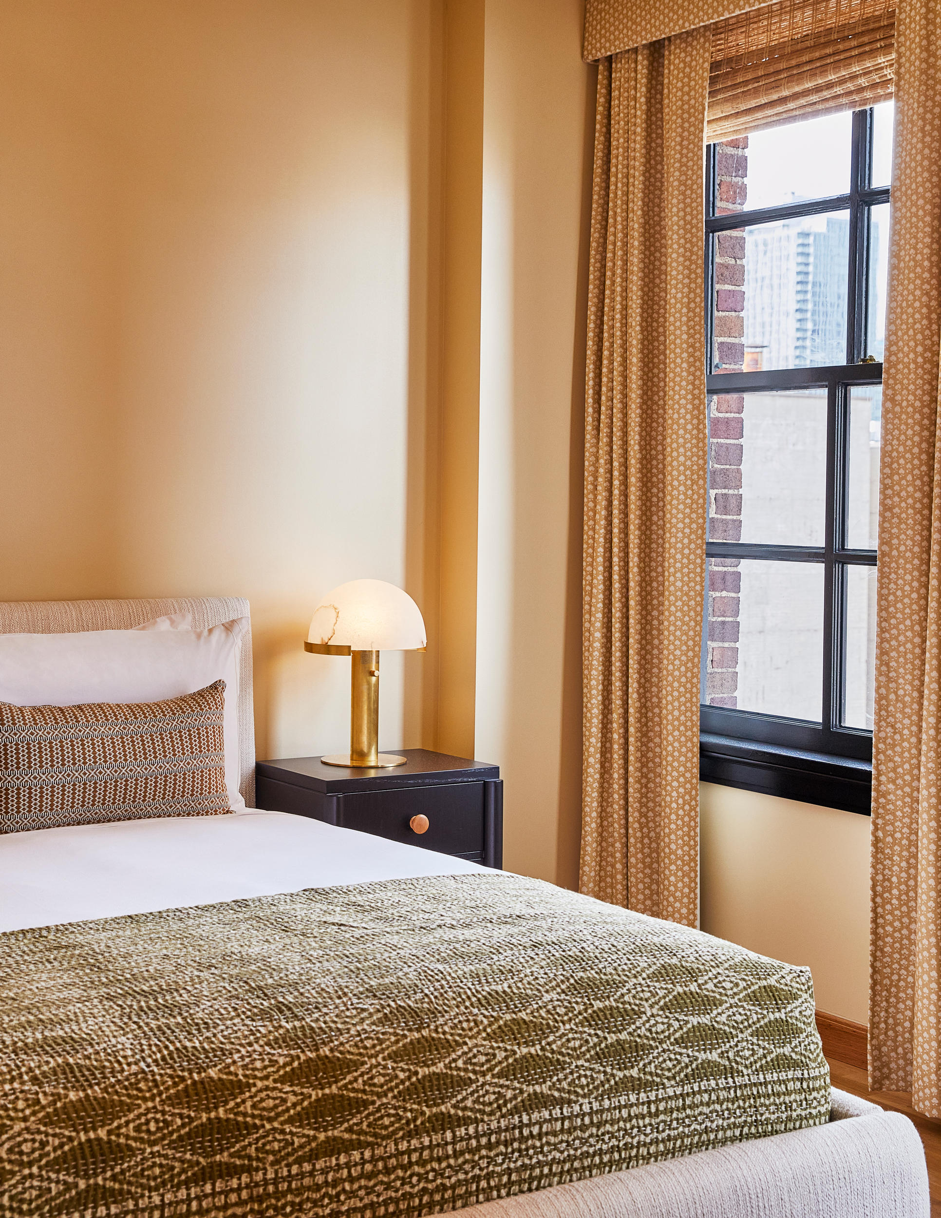 Фото Downtown Los Angeles Proper Hotel, a Member of Design Hotels