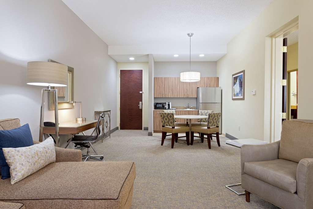 Фото Hampton Inn & Suites Wellington