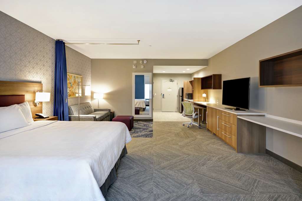 Фото Home2 Suites by Hilton Plano Legacy West