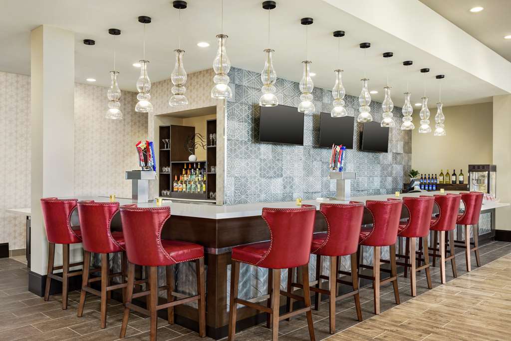 Фото Embassy Suites by Hilton Round Rock