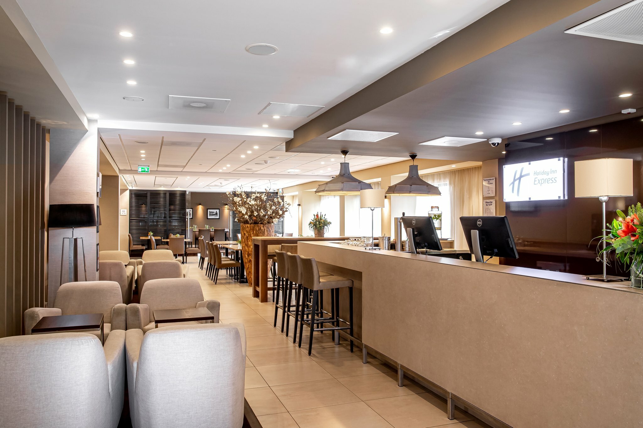 Фото Holiday Inn Express Amsterdam - South, an Ihg Hotel