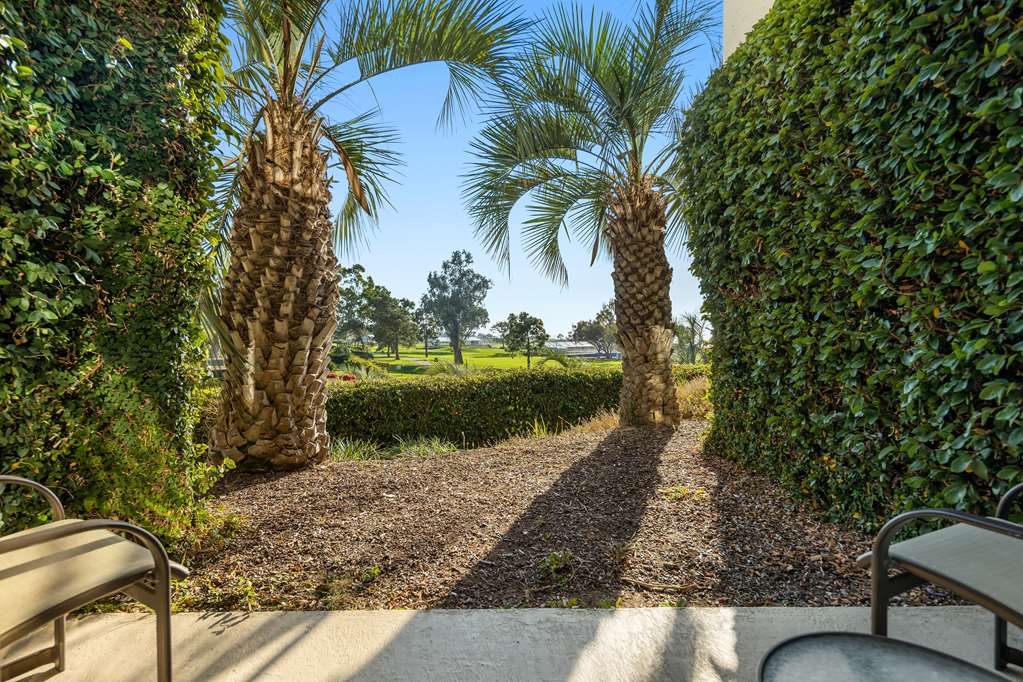 Фото Hilton La Jolla Torrey Pines