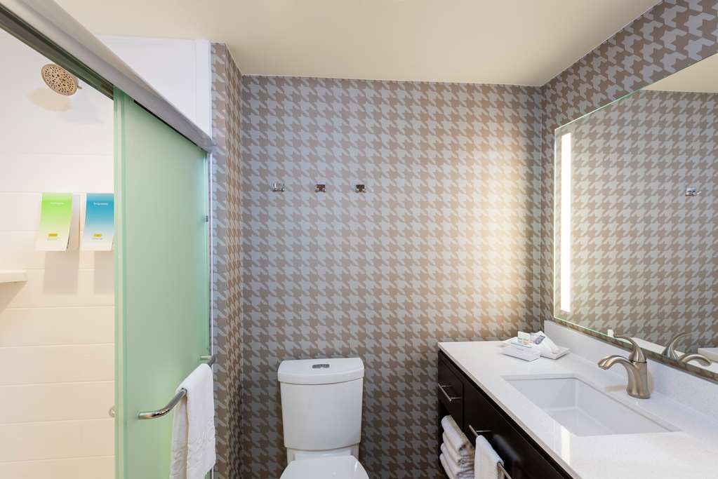 Фото Home2 Suites by Hilton Appleton