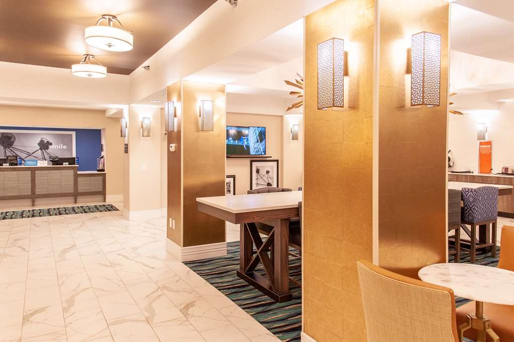 Фото Hampton Inn & Suites Jackson-Coliseum