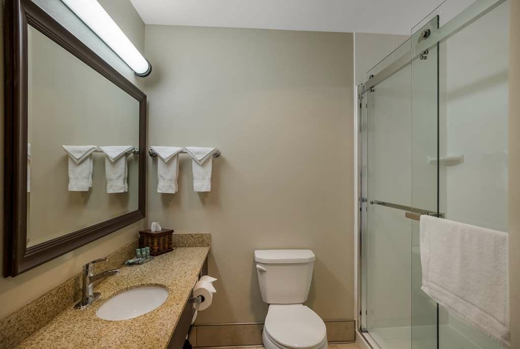 Фото Best Western Vermillion Inn