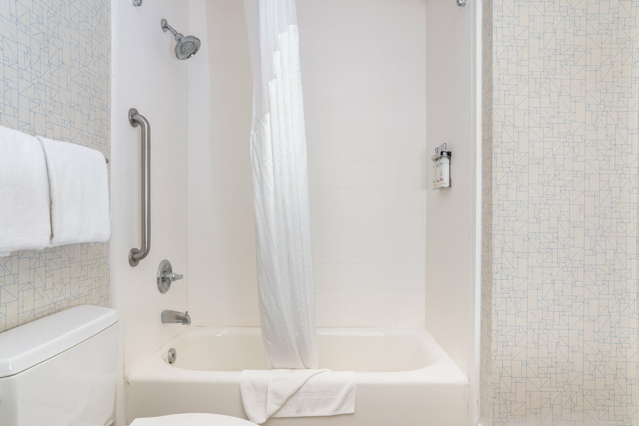 Фото Holiday Inn Express & Suites San Diego Otay Mesa