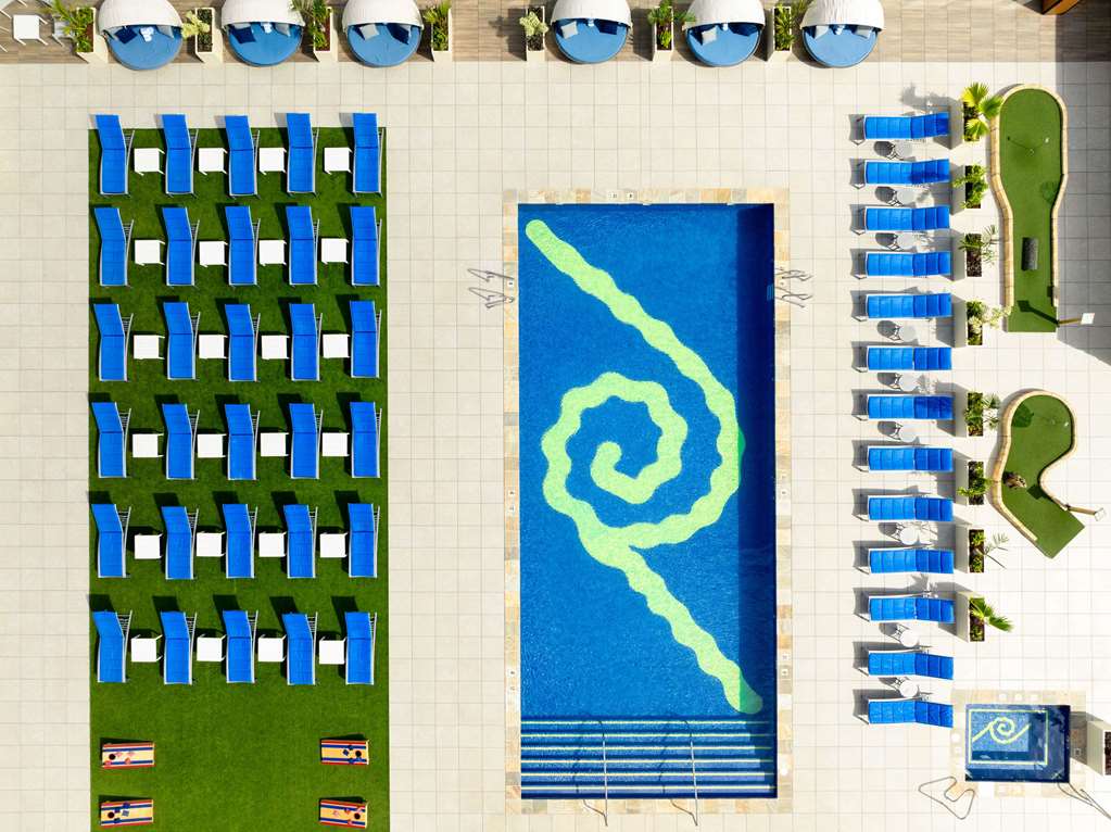 Фото Hilton Waikiki Beach Resort & SPA