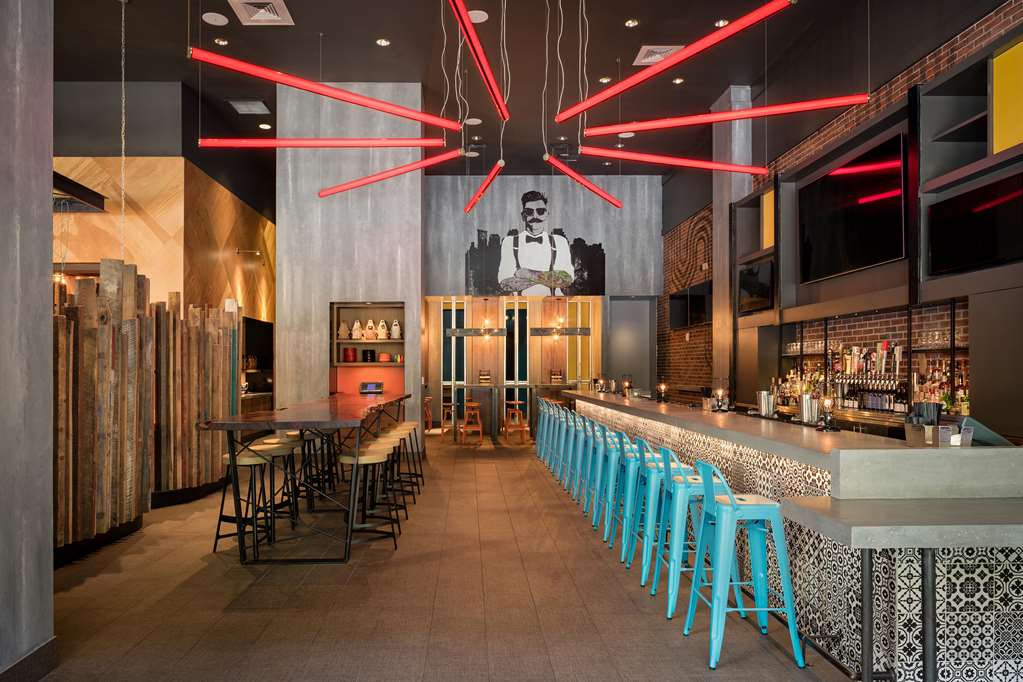 Фото Hilton Austin