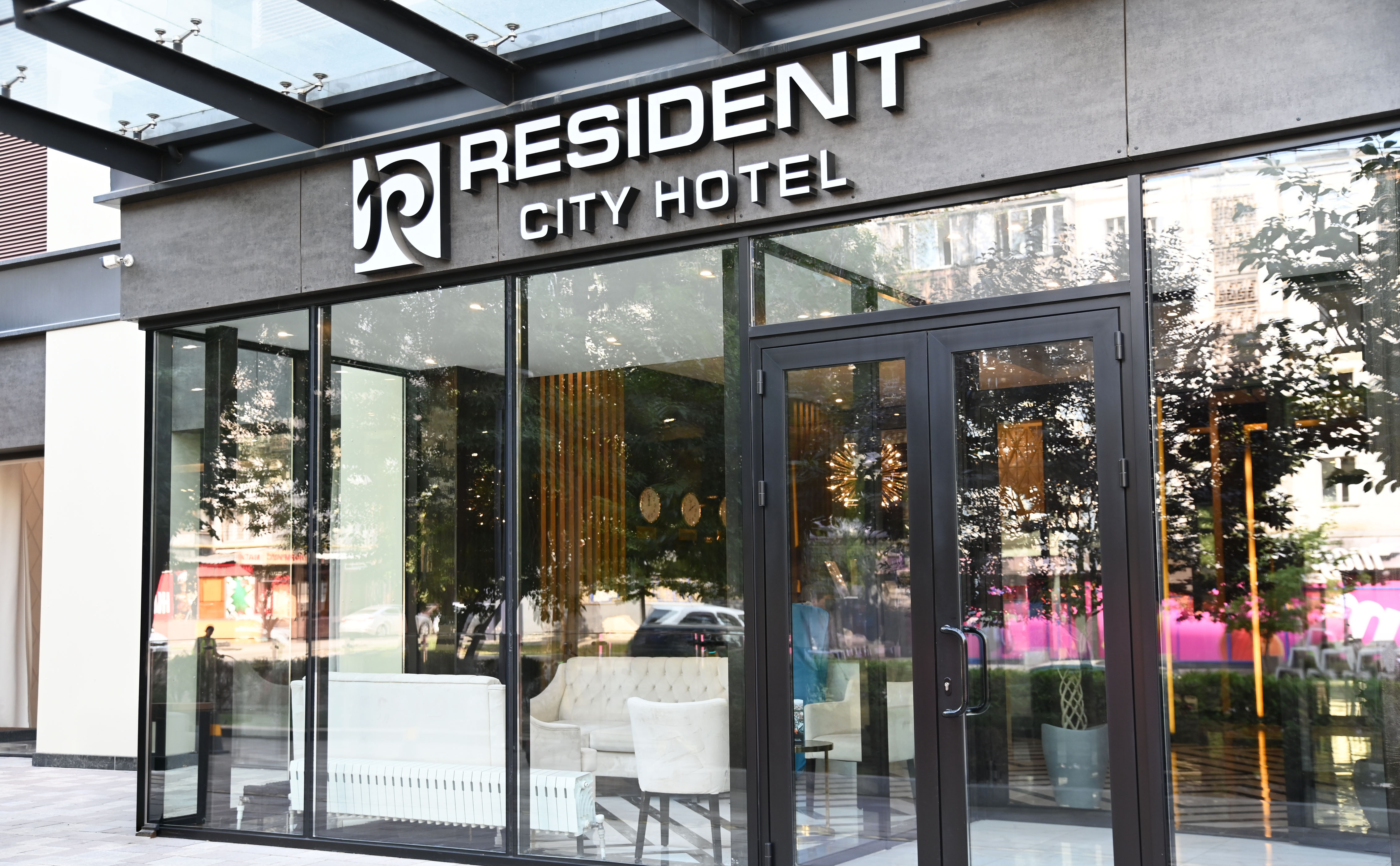 Фото отеля 2