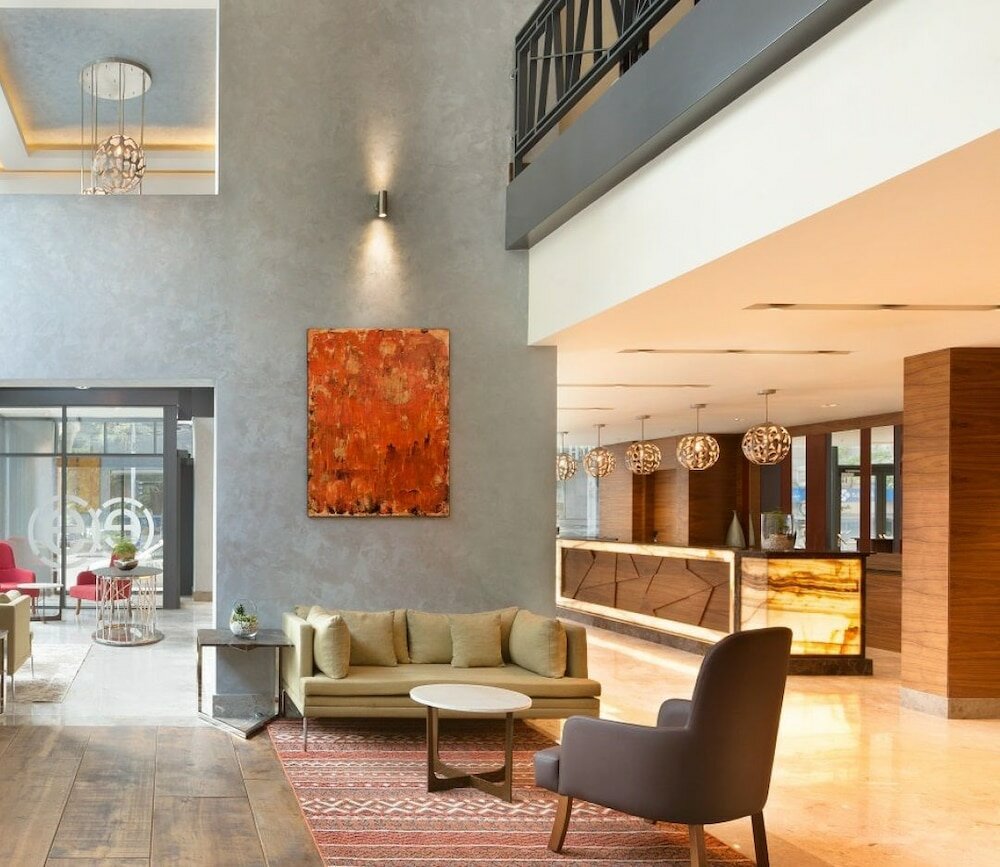 Фото Tbilisi Saburtalo Hotel by Mercure