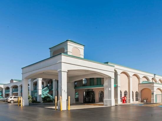 Hotel Super 8 by Wyndham Murfreesboro, State of Tennessee, photo