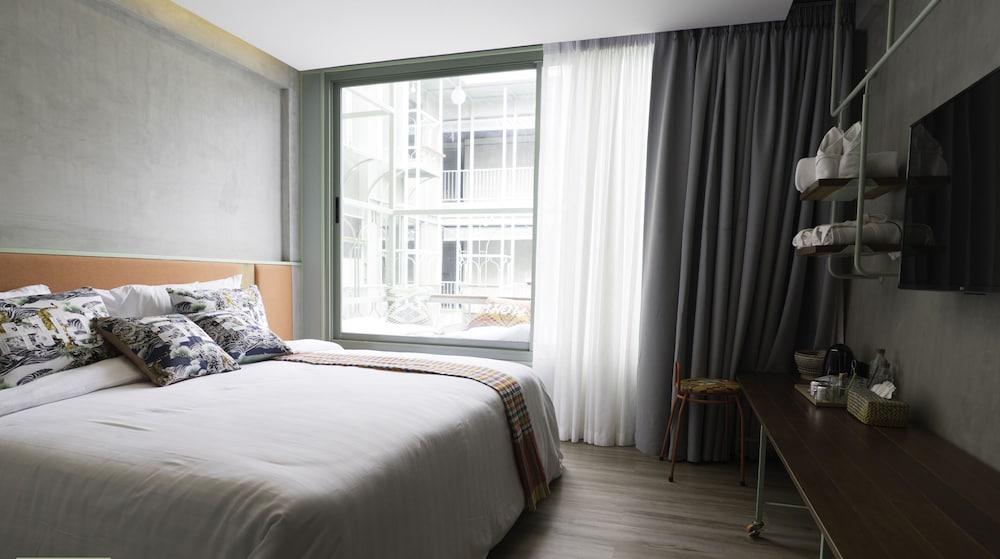 Фото Samsen Street Hotel