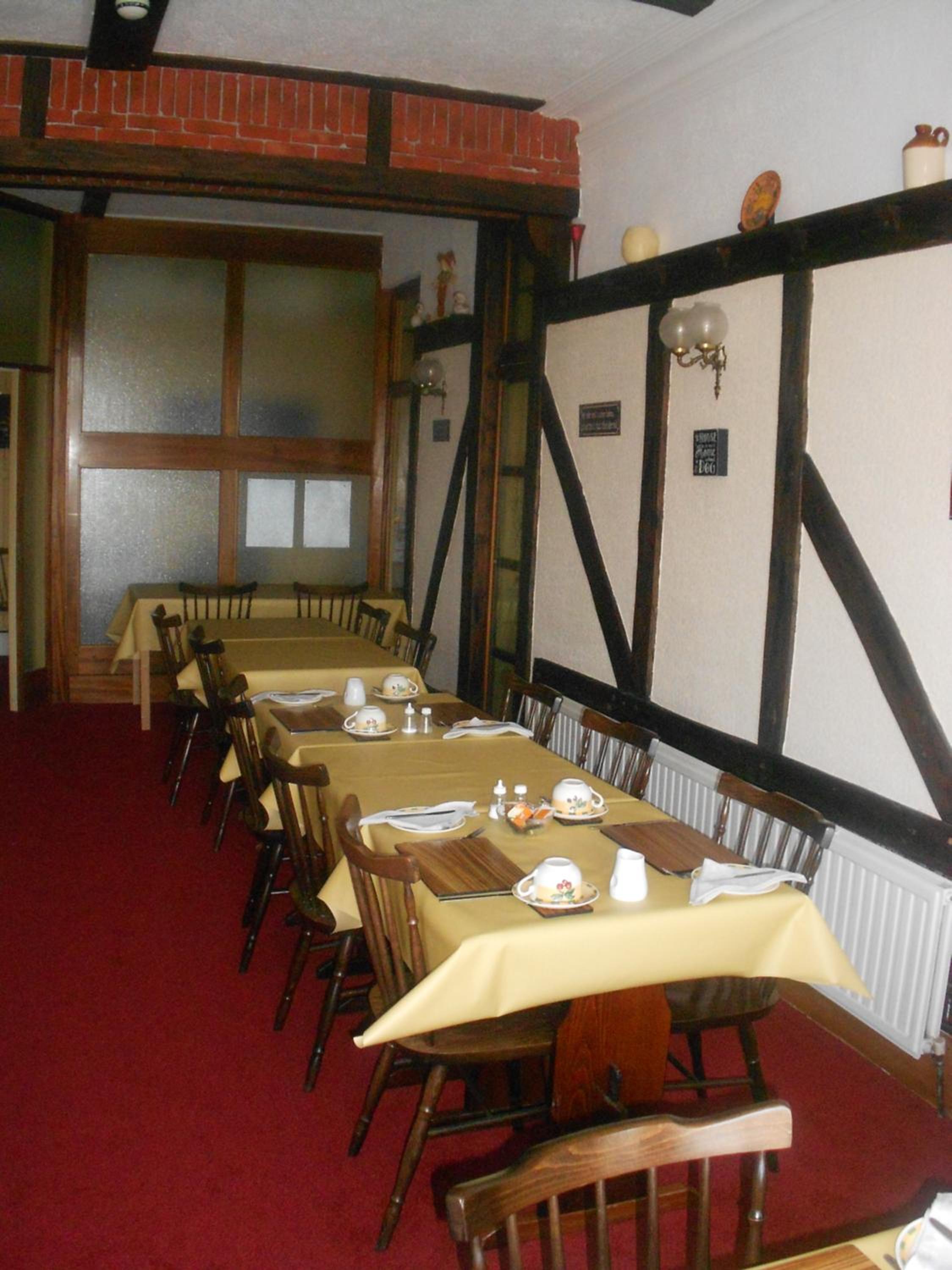 Фото St Annes Hotel