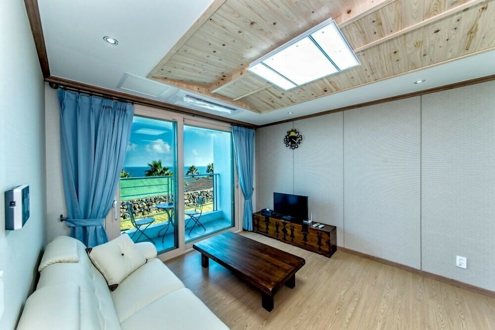 Фото Sea & Wave Pension