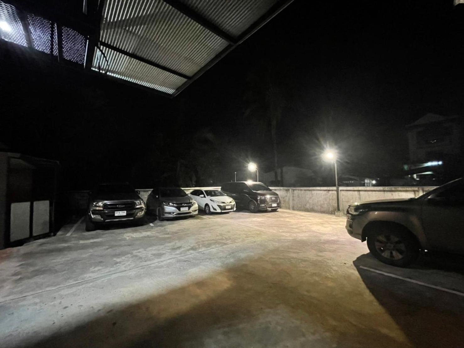 Фото Loft Space Hotel